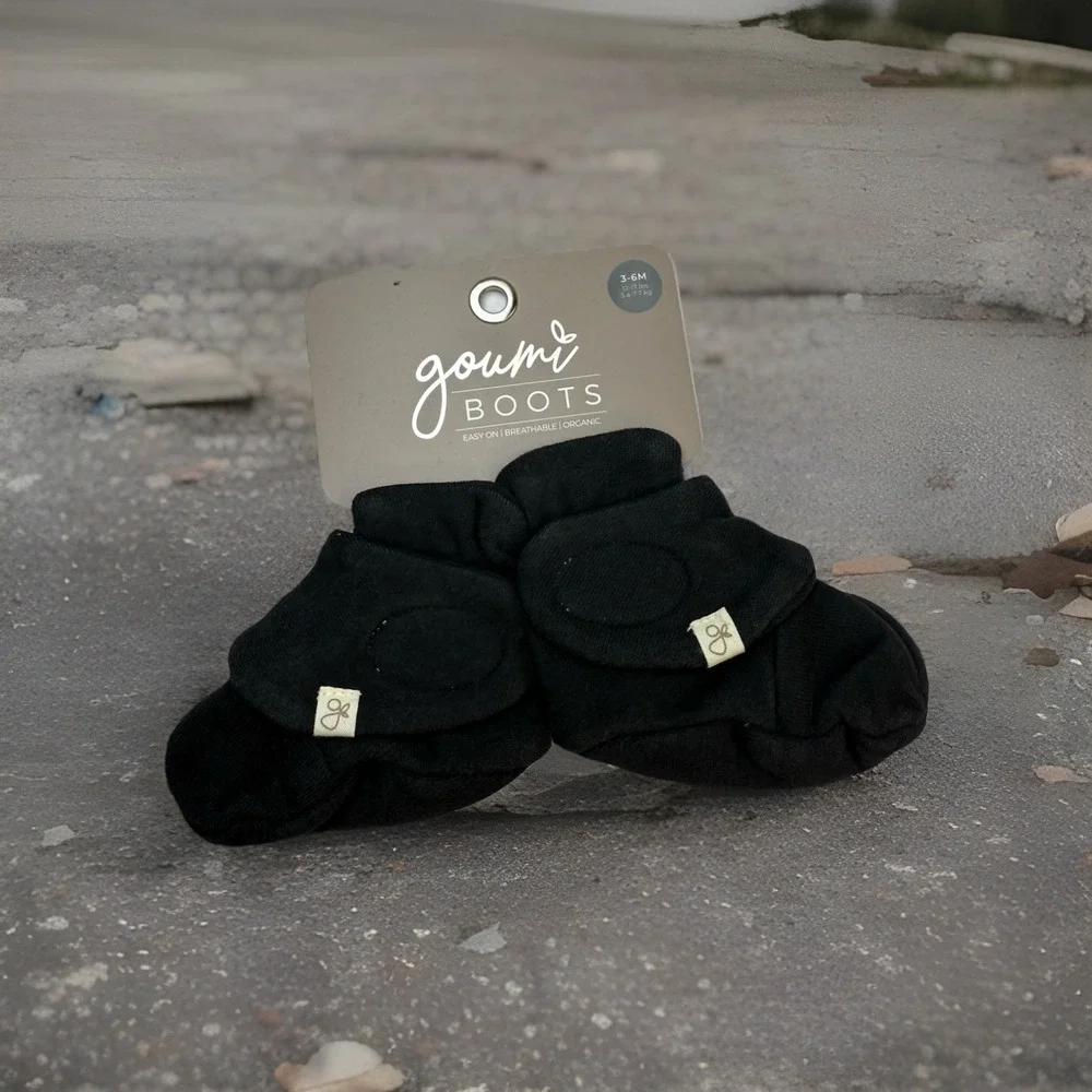 Goumi Kids Soft Stay-On Baby Boots Infant Booties, 3-6M, Black NWT‎
